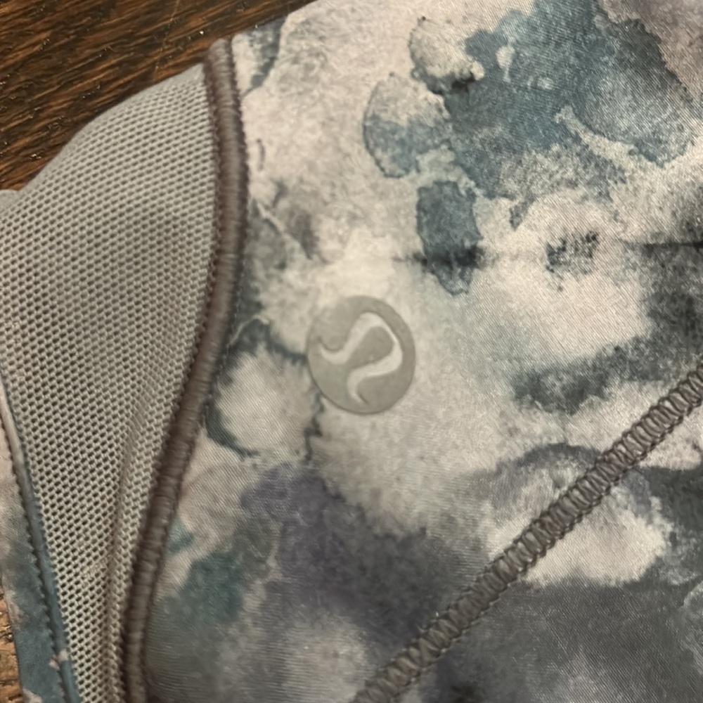Blue white and black lululemon hottie hot shorts inseam 4, size 0 nice quality. - Picture 3 of 3